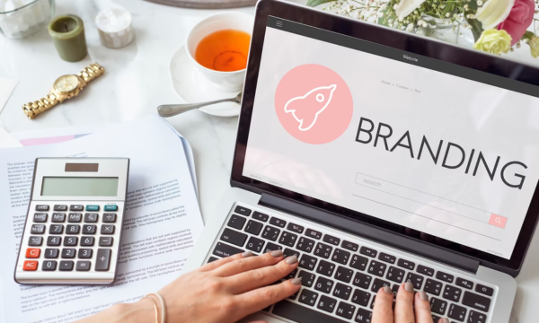 Brand Marketing là quá trình tạo dựng và quảng bá một thương hiệu trên thị trường